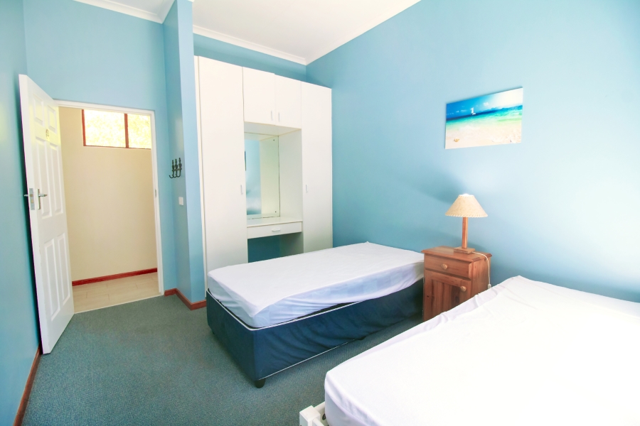 To Let 4 Bedroom Property for Rent in St Francis Bay Village Eastern Cape